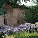 Holiday home Gran Casa Restaurada Con Jardin Encantador Pueblo.
