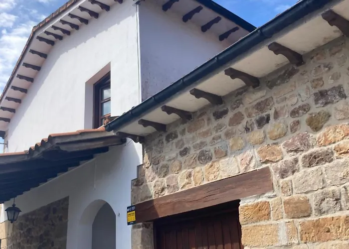 Feriehus Gran Casa Restaurada Con Jardin Encantador Pueblo. *